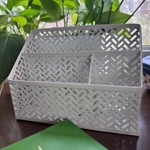 Quill ZigZag Desk Organizer